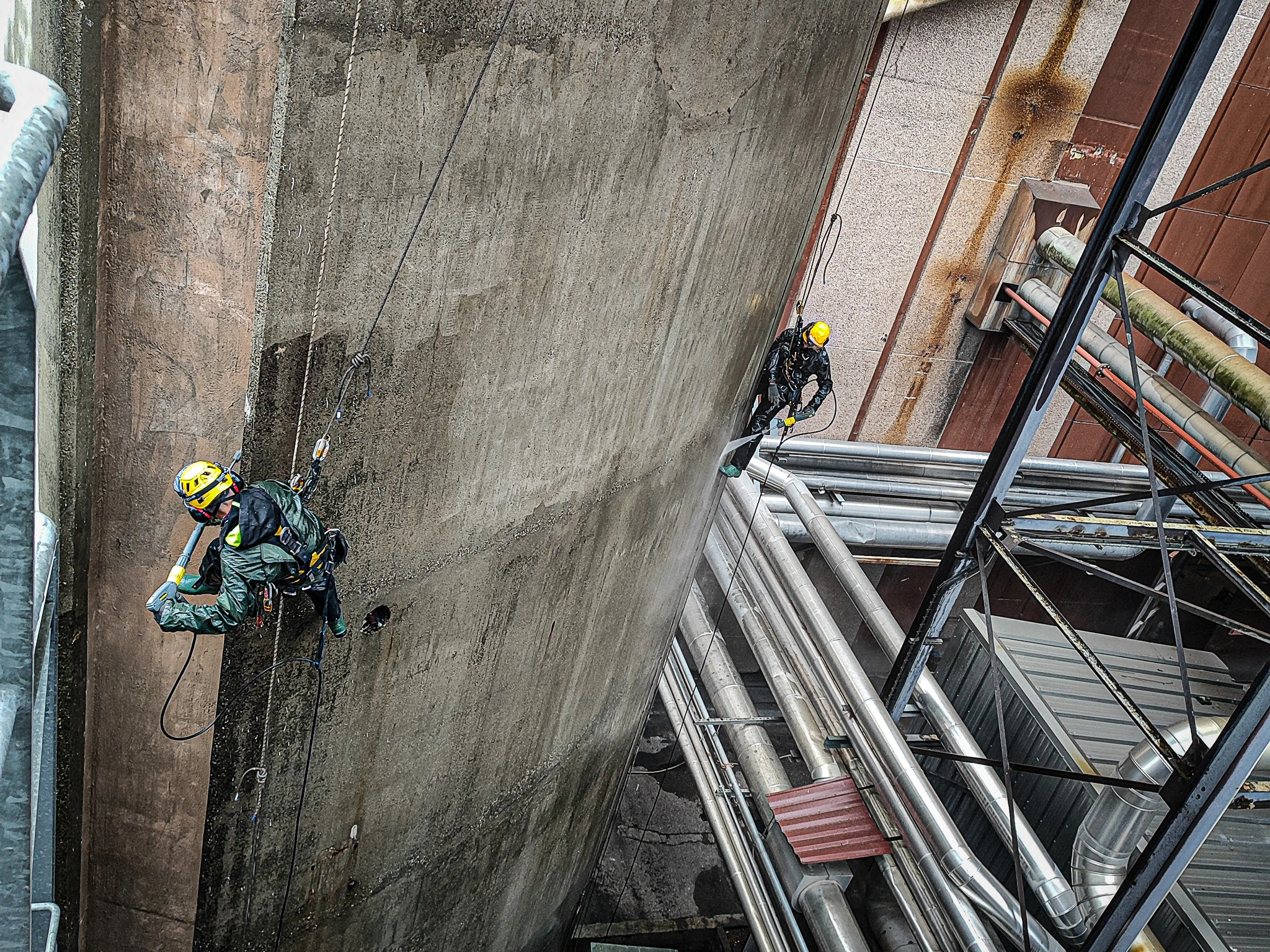 Intervention de cordistes MS Access pour une jolie cheminée chez DSA AQUITAINE à Cenon (industrie) – 1